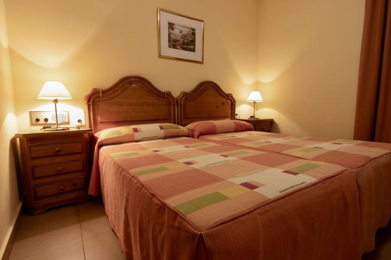 Pensio La Creu Hotel Естери д'Анеу Екстериор снимка