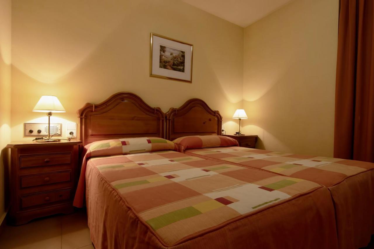 Pensio La Creu Hotel Естери д'Анеу Екстериор снимка