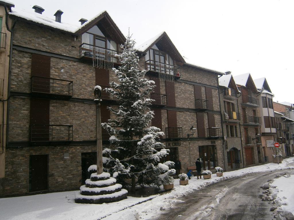 Pensio La Creu Hotel Естери д'Анеу Екстериор снимка